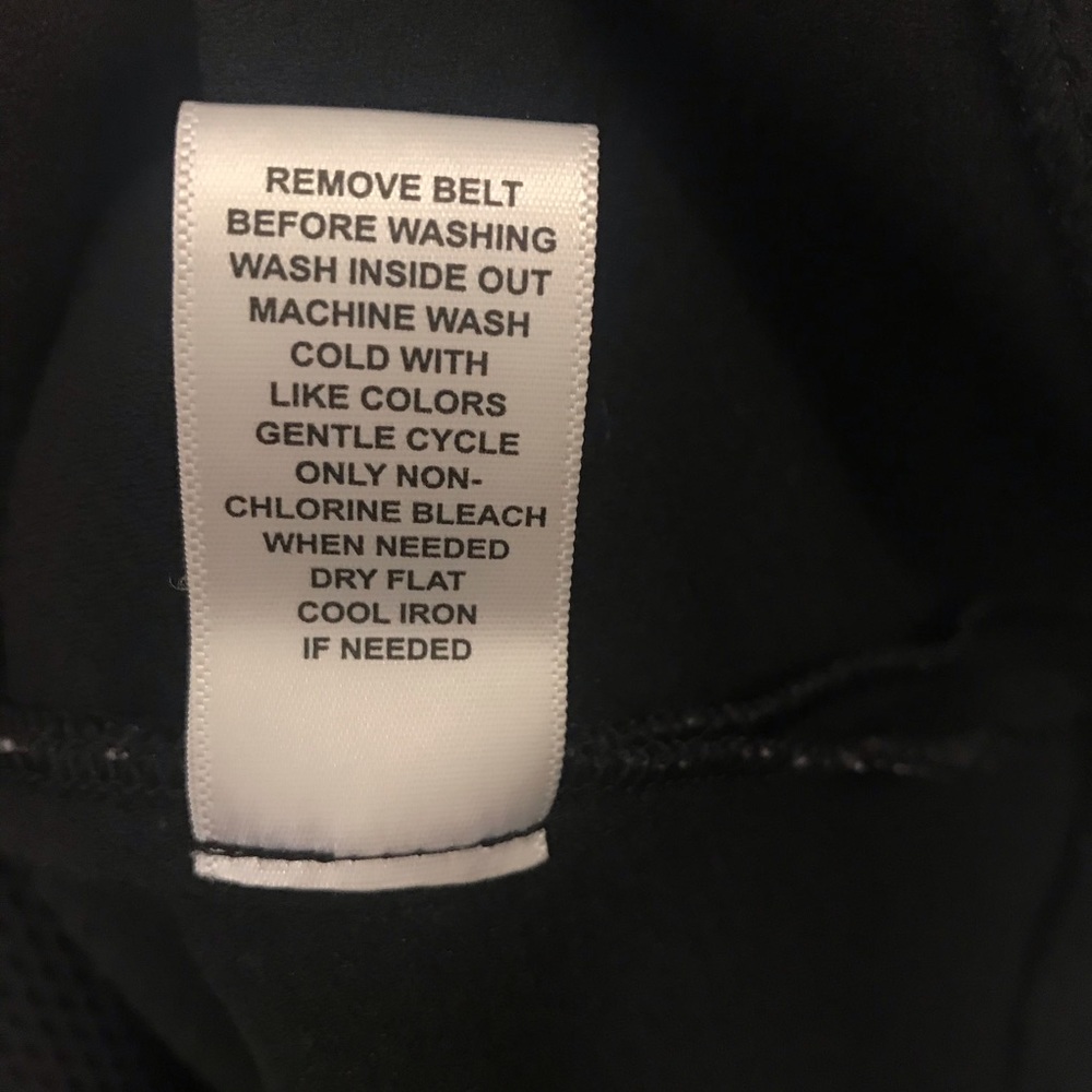 NWOT Fit and flare dress white/black, bow belt - Picture 6 of 8